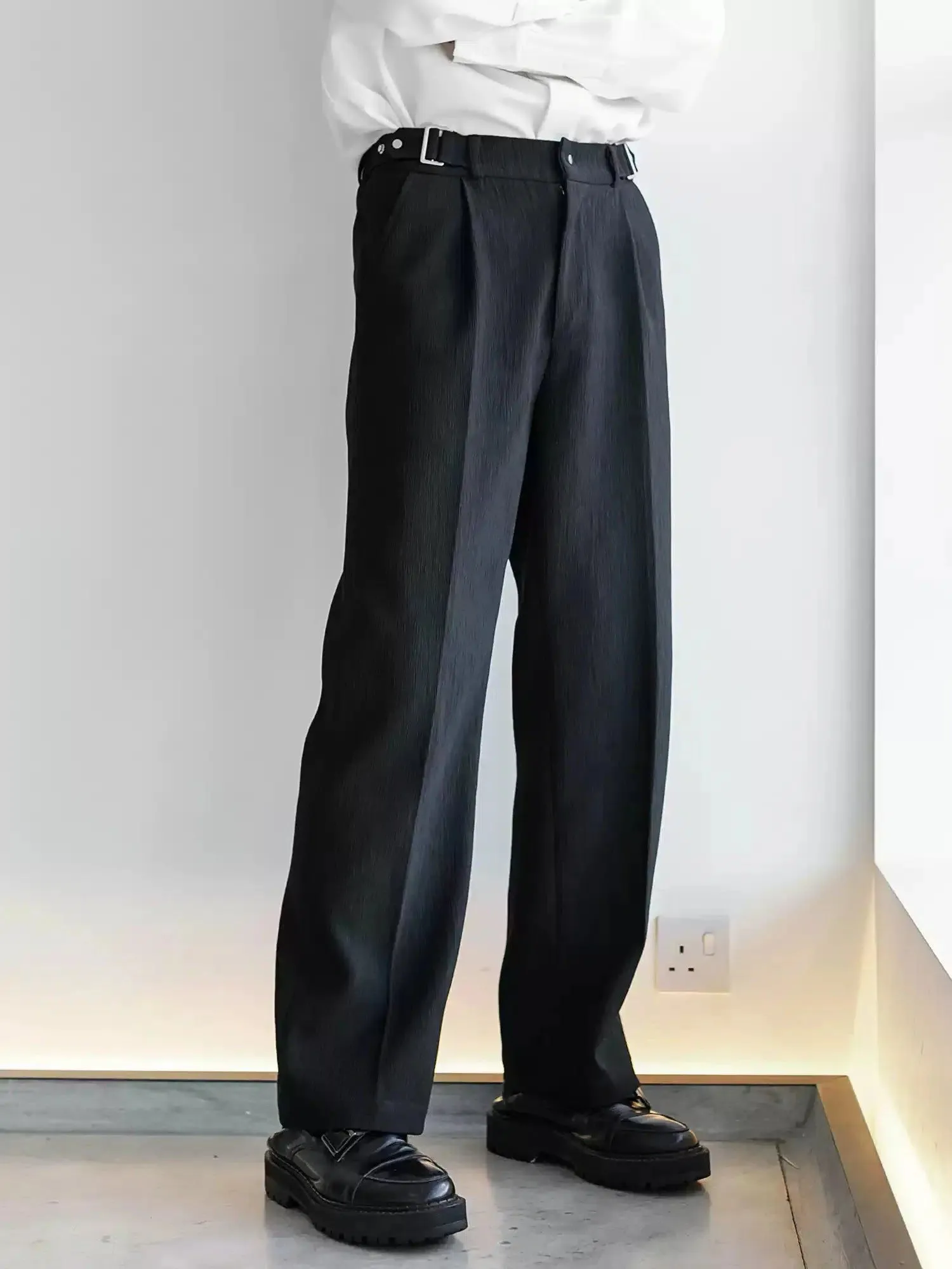 Chuan Buckled Detail Straight Trousers