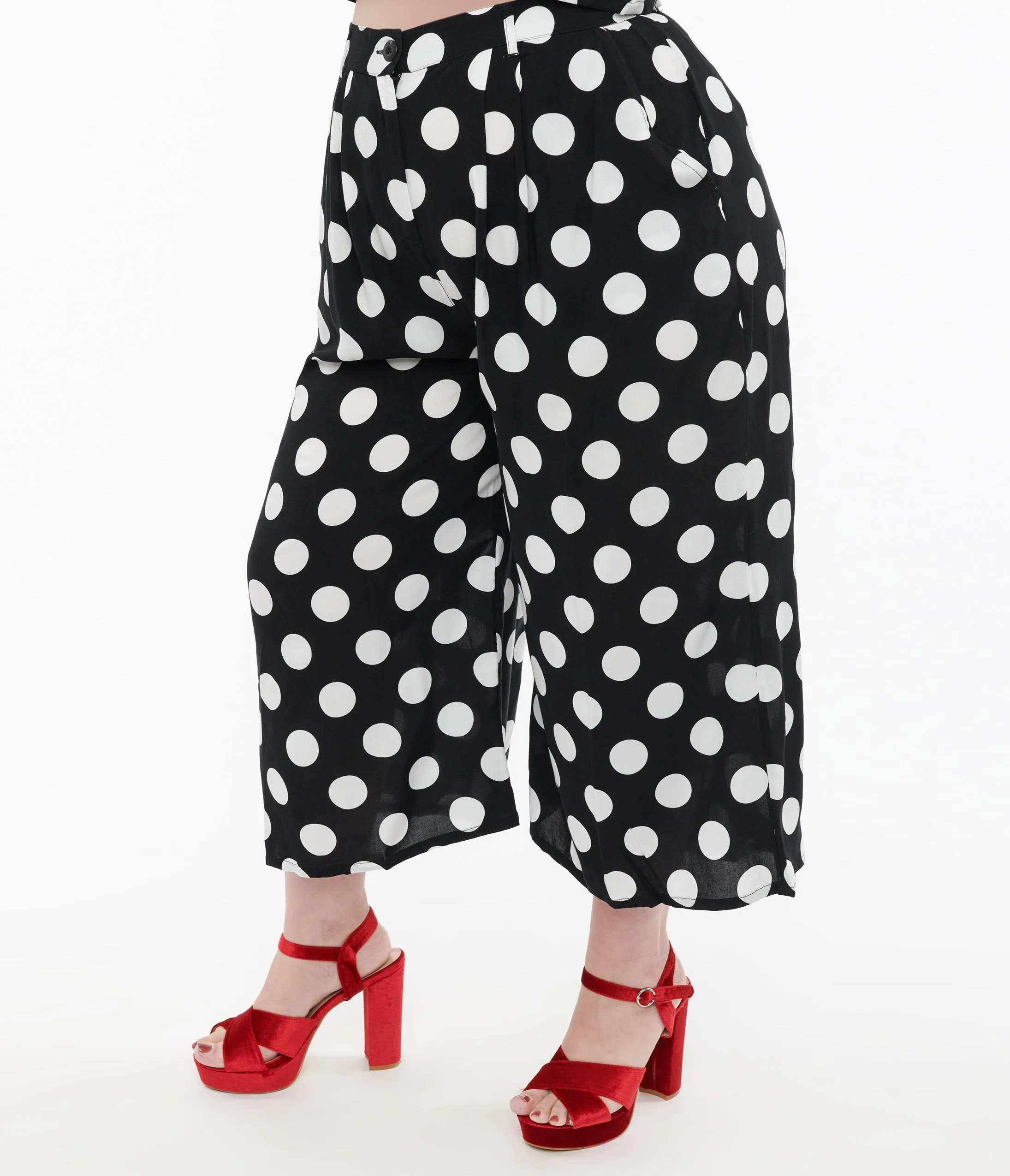 Hell Bunny Plus Size 1960s Black & White Polka Dot Cropped Trousers