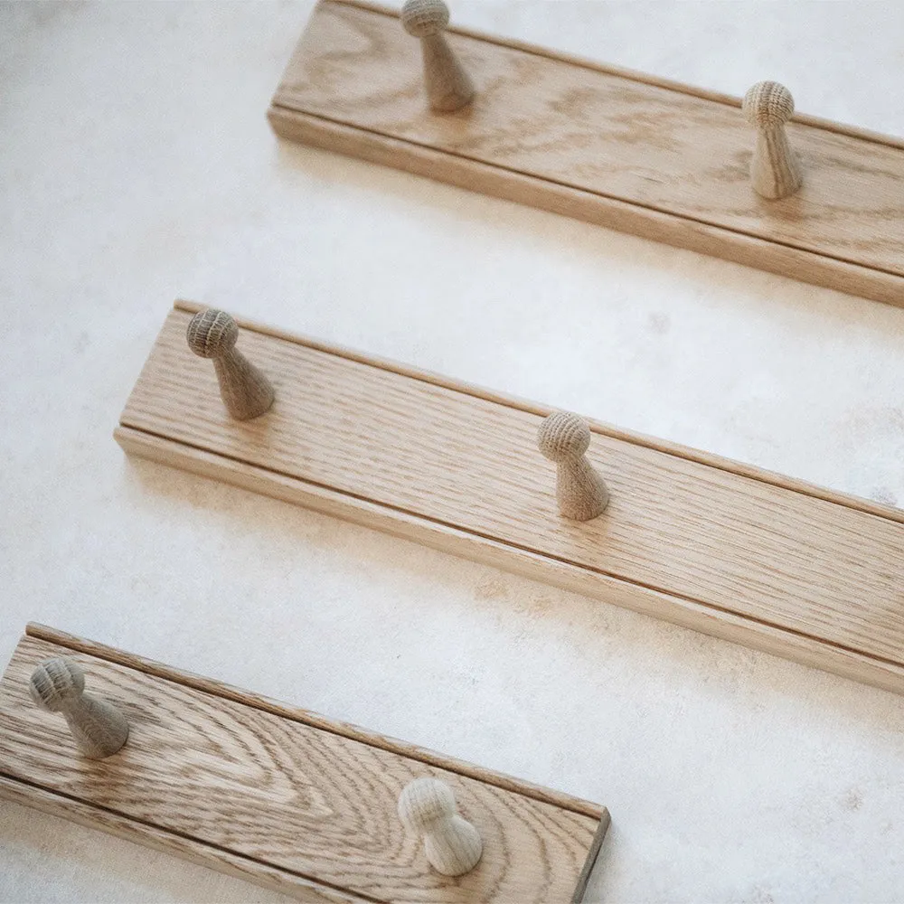 Oak Shaker Peg Rail